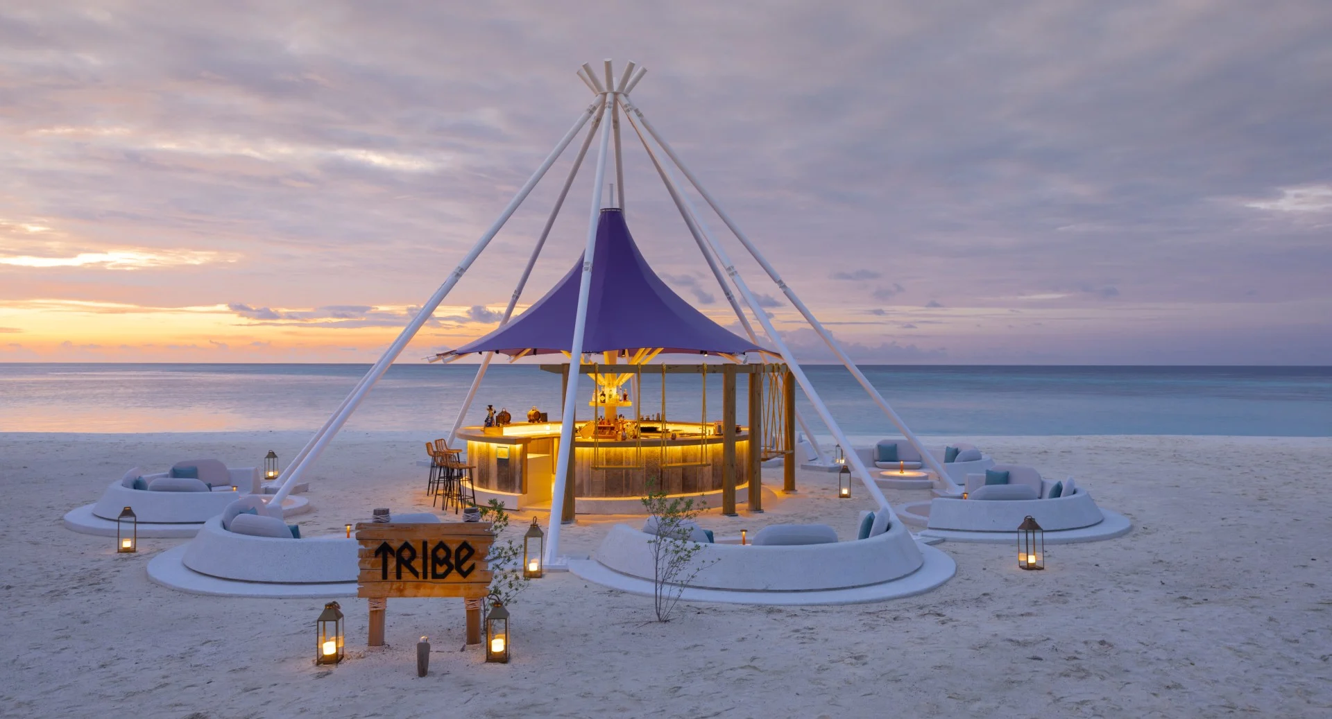 Romantic candlelight dinner Maldives honeymoon